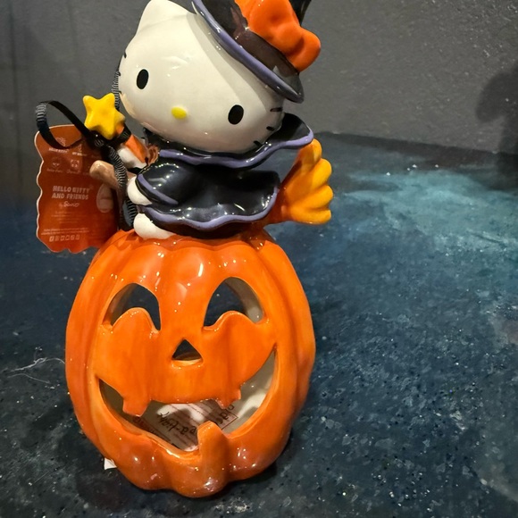 Hello Kitty Blue Sky Witch on Orange Pumpkin Candle Holder - Picture 1 of 2